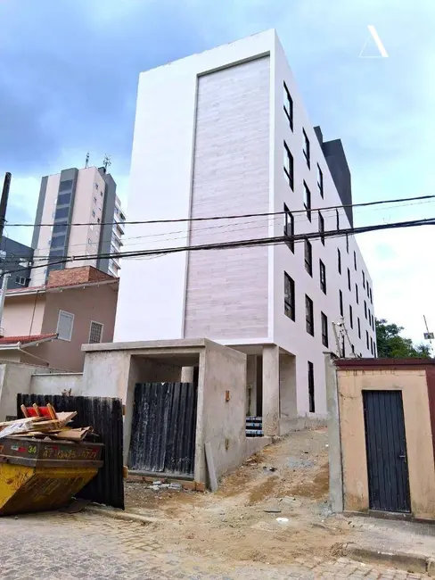 Foto 2 de Apartamento com 3 quartos à venda, 9884m2 em Atiradores, Joinville - SC