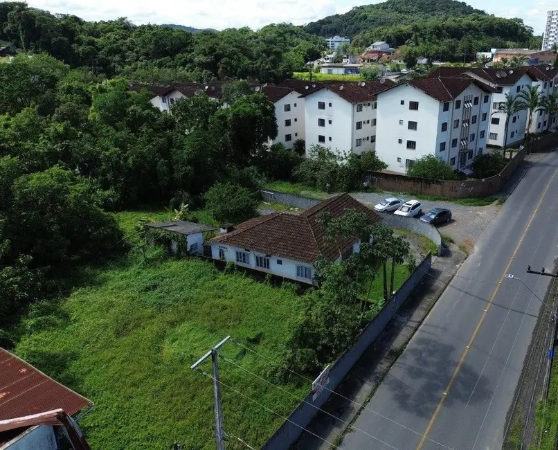 Foto 1 de Terreno / Lote à venda, 2400m2 em Costa e Silva, Joinville - SC