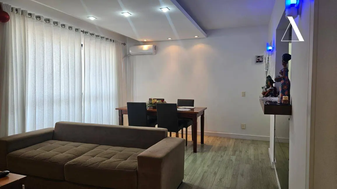 Foto 2 de Apartamento com 3 quartos à venda, 107m2 em Iririú, Joinville - SC