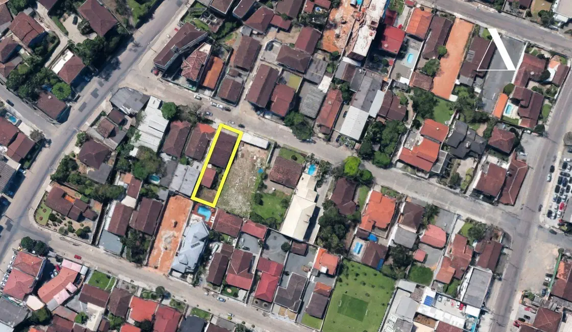 Foto 1 de Terreno / Lote à venda, 621m2 em Iririú, Joinville - SC