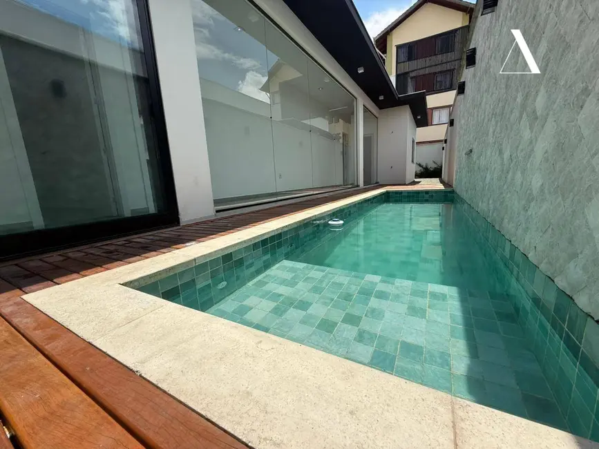 Foto 5 de Casa de Condomínio com 3 quartos à venda, 279m2 em América, Joinville - SC