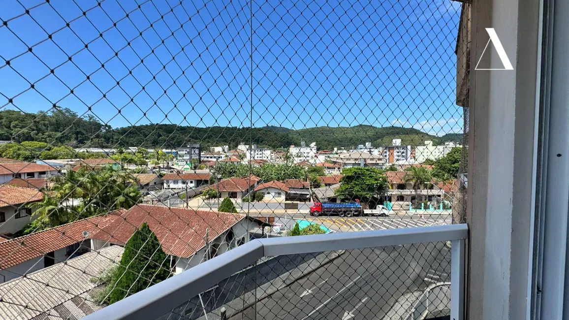 Foto 8 de Apartamento com 2 quartos à venda, 63m2 em Iririú, Joinville - SC