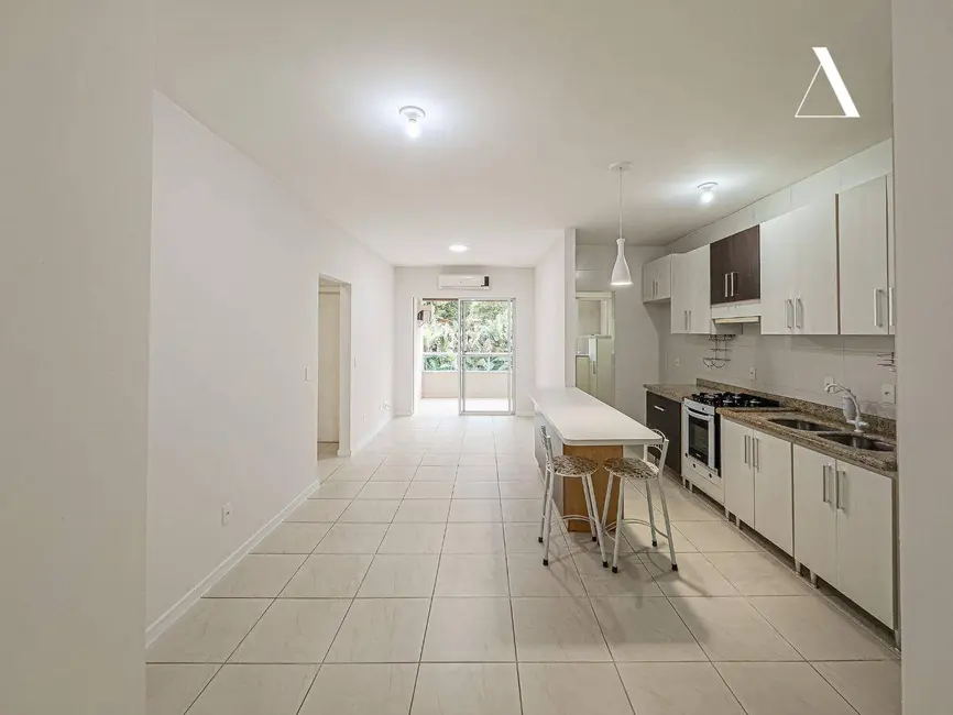 Foto 2 de Apartamento com 2 quartos à venda, 129m2 em Saguaçu, Joinville - SC