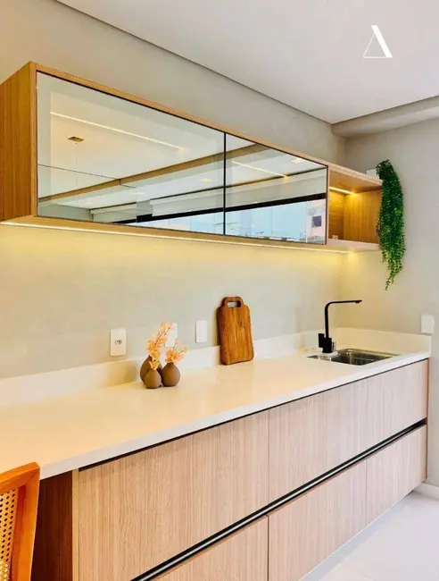 Foto 2 de Apartamento com 2 quartos à venda, 76m2 em Bom Retiro, Joinville - SC