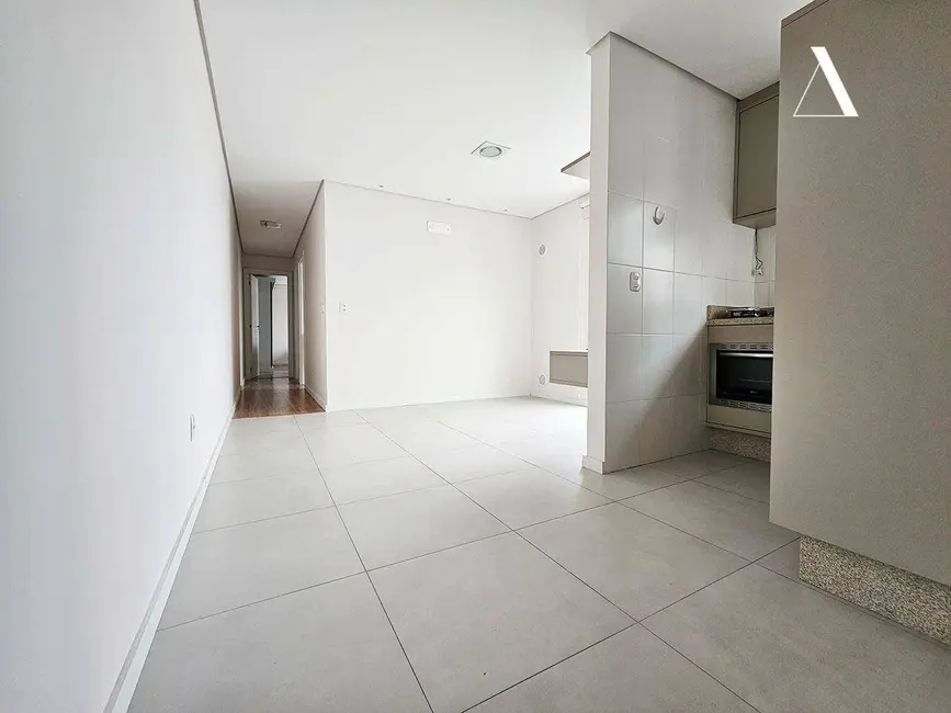 Foto 3 de Apartamento com 2 quartos à venda, 94m2 em Saguaçu, Joinville - SC