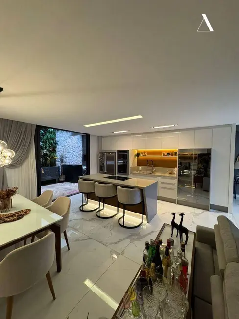 Foto 5 de Casa com 3 quartos à venda, 180m2 em Costa e Silva, Joinville - SC