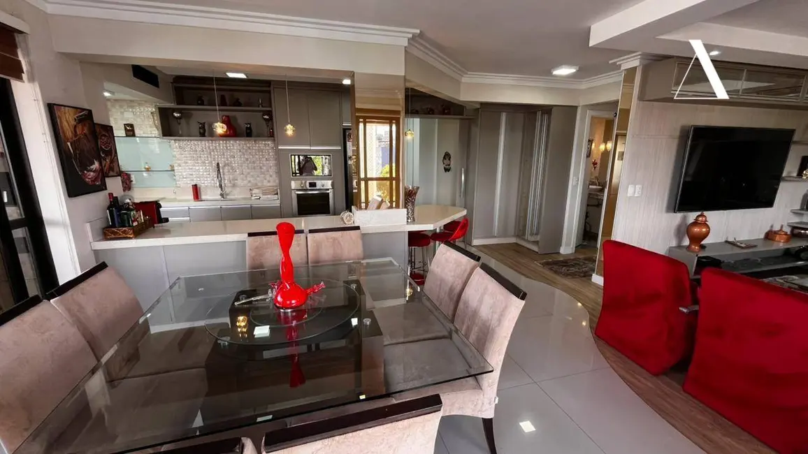 Foto 5 de Apartamento com 3 quartos à venda, 248m2 em Anita Garibaldi, Joinville - SC