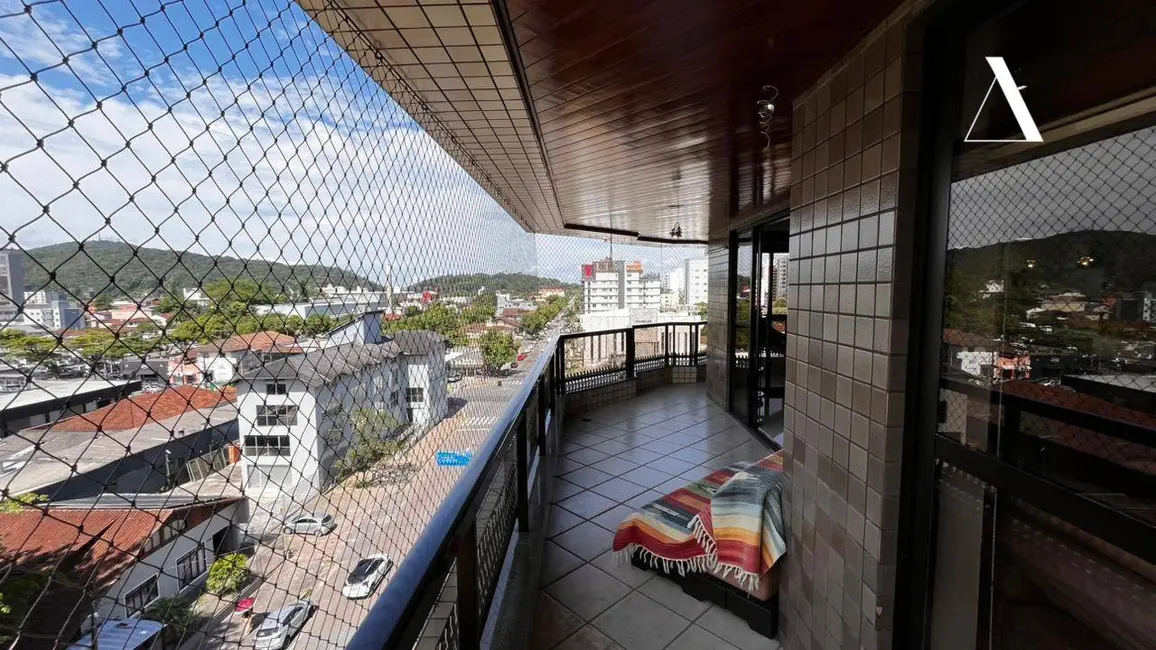 Foto 7 de Apartamento com 3 quartos à venda, 248m2 em Anita Garibaldi, Joinville - SC