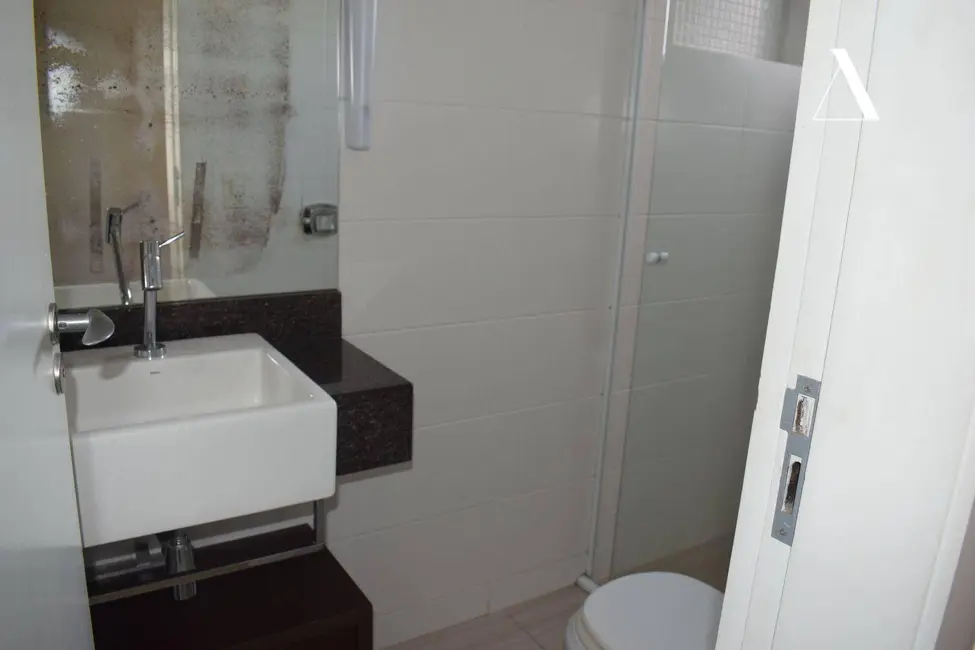 Foto 8 de Apartamento com 1 quarto à venda, 52m2 em Bucarein, Joinville - SC