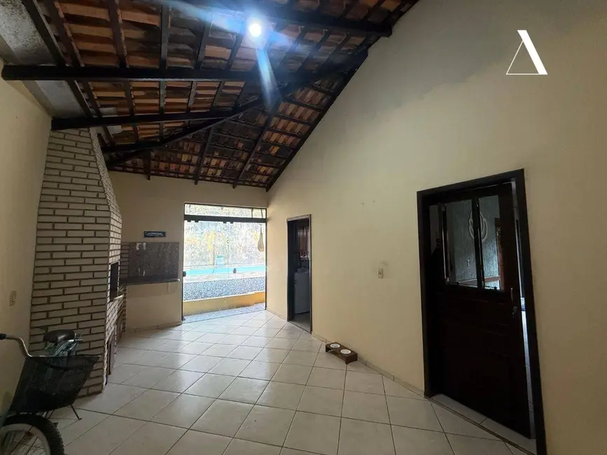 Foto 7 de Casa com 3 quartos à venda, 360m2 em João Costa, Joinville - SC