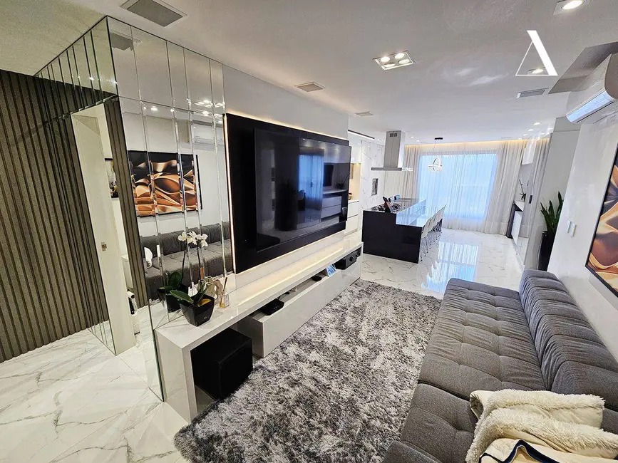 Apartamento com 3 quartos à venda, 135m2 em Anita Garibaldi, Joinville - SC - imagem 1 Foto 1 de Apartamento com 3 quartos à venda, 135m2 em Anita Garibaldi, Joinville - SC