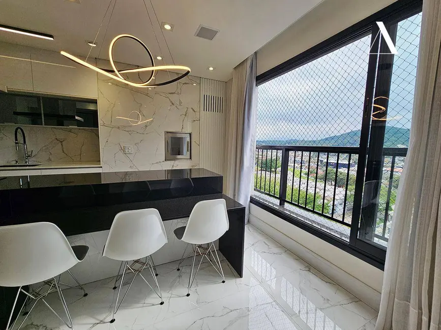 Foto 2 de Apartamento com 3 quartos à venda, 135m2 em Anita Garibaldi, Joinville - SC