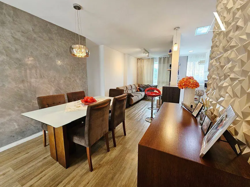 Cobertura com 3 quartos à venda, 182m2 em Atiradores, Joinville - SC - imagem 4 Foto 4 de Cobertura com 3 quartos à venda, 182m2 em Atiradores, Joinville - SC