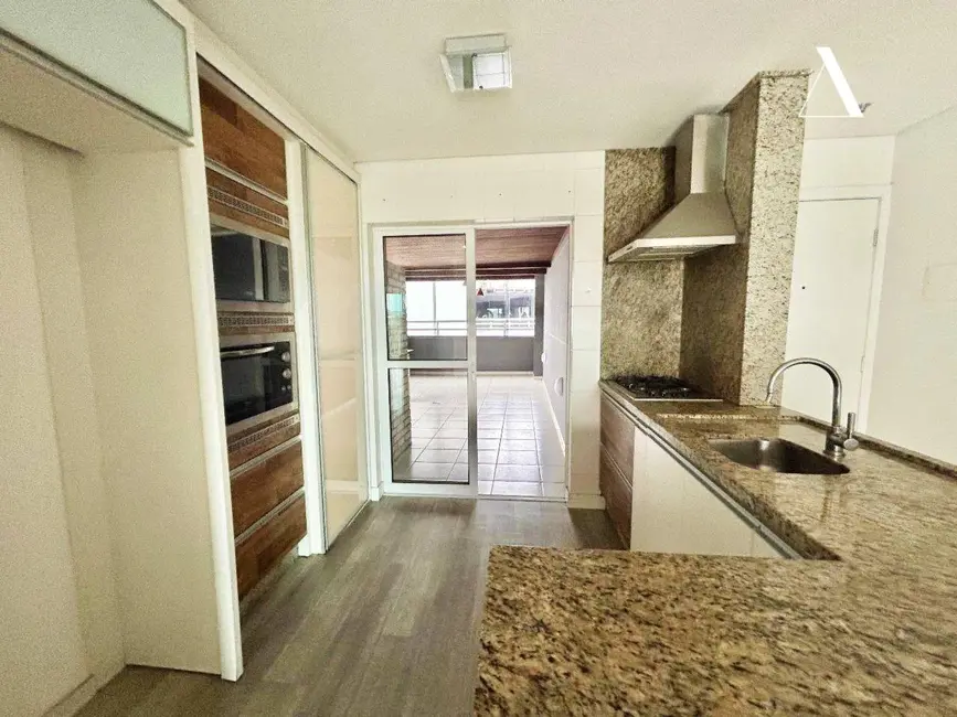 Foto 4 de Cobertura com 3 quartos à venda, 90m2 em Floresta, Joinville - SC