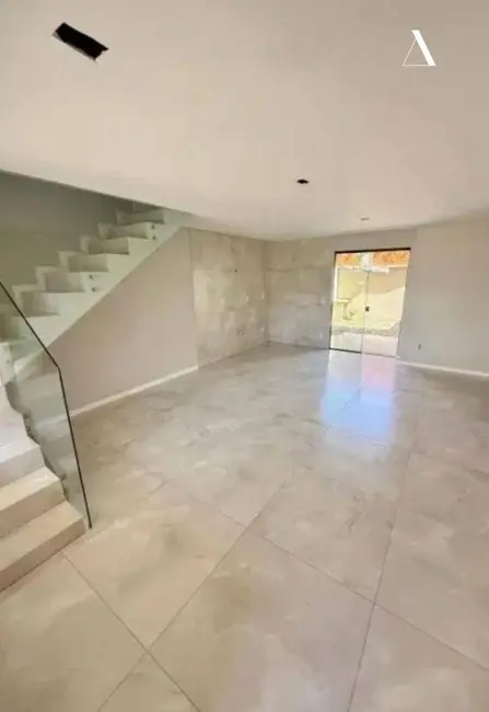 Casa de Condomínio com 3 quartos à venda, 104m2 em Saguaçu, Joinville - SC - imagem 4 Foto 4 de Casa de Condomínio com 3 quartos à venda, 104m2 em Saguaçu, Joinville - SC