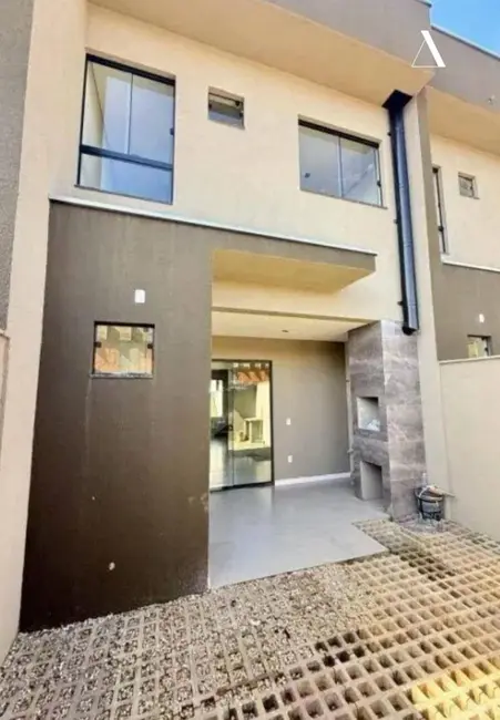 Casa de Condomínio com 3 quartos à venda, 104m2 em Saguaçu, Joinville - SC - imagem 2 Foto 2 de Casa de Condomínio com 3 quartos à venda, 104m2 em Saguaçu, Joinville - SC