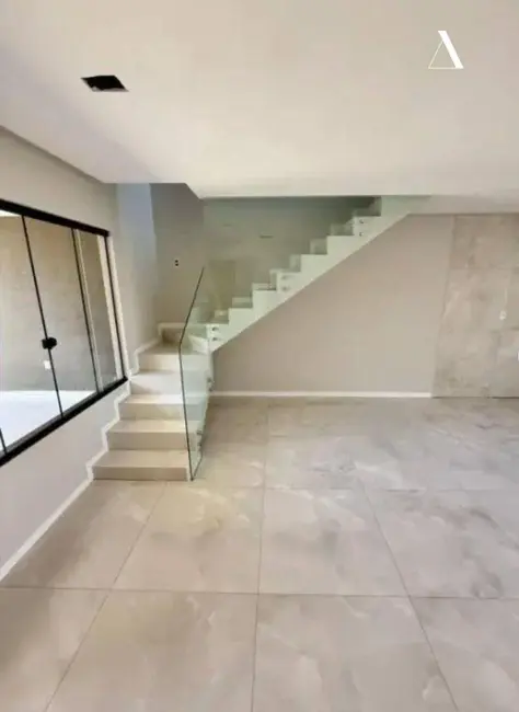 Casa de Condomínio com 3 quartos à venda, 104m2 em Saguaçu, Joinville - SC - imagem 5 Foto 5 de Casa de Condomínio com 3 quartos à venda, 104m2 em Saguaçu, Joinville - SC