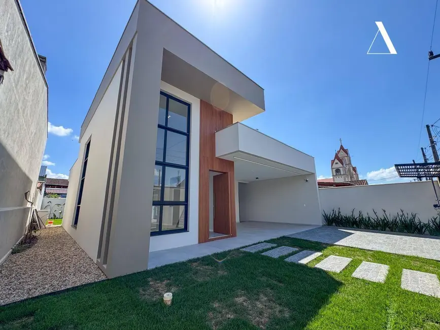 Foto 2 de Casa com 3 quartos à venda, 360m2 em Iririú, Joinville - SC