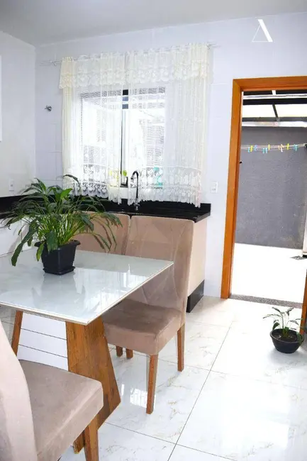 Foto 4 de Casa com 2 quartos à venda, 71m2 em Vila Nova, Joinville - SC