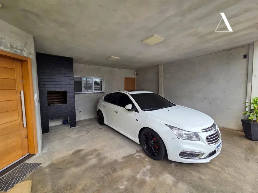 Casa com 3 quartos à venda, 260m2 em Aventureiro, Joinville - SC - imagem 3 Foto 3 de Casa com 3 quartos à venda, 260m2 em Aventureiro, Joinville - SC