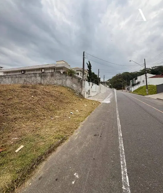 Foto 2 de Terreno / Lote à venda, 360m2 em Floresta, Joinville - SC
