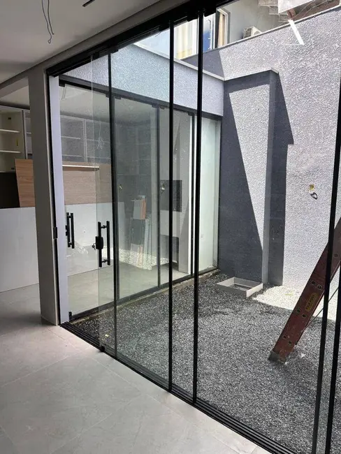 Foto 9 de Casa com 3 quartos à venda, 105m2 em Glória, Joinville - SC