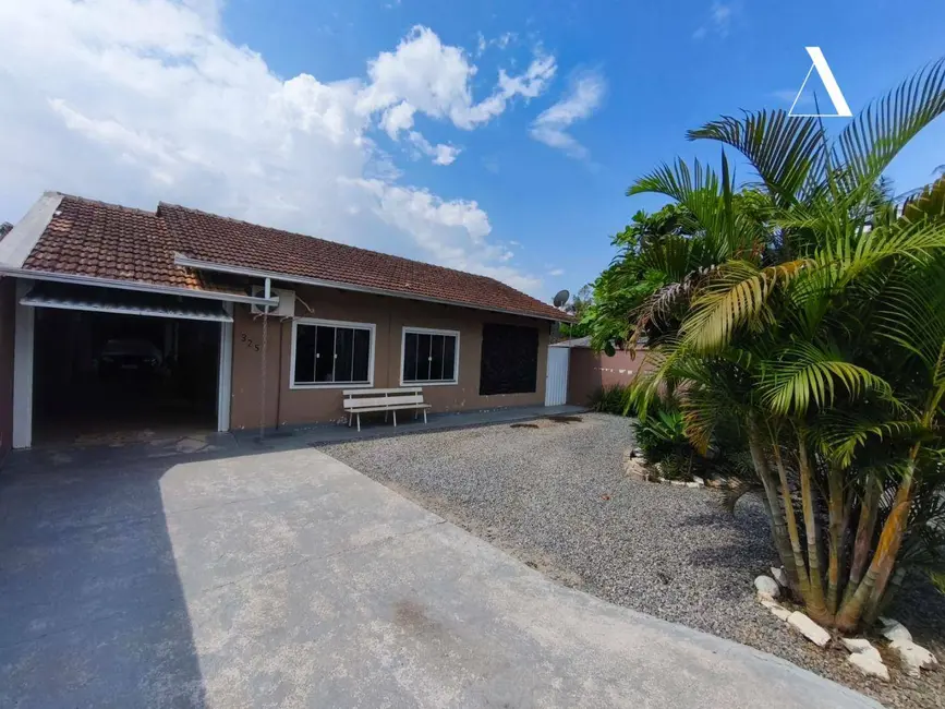 Casa com 3 quartos à venda, 398m2 em Parque Guarani, Joinville - SC - imagem 1 Foto 1 de Casa com 3 quartos à venda, 398m2 em Parque Guarani, Joinville - SC