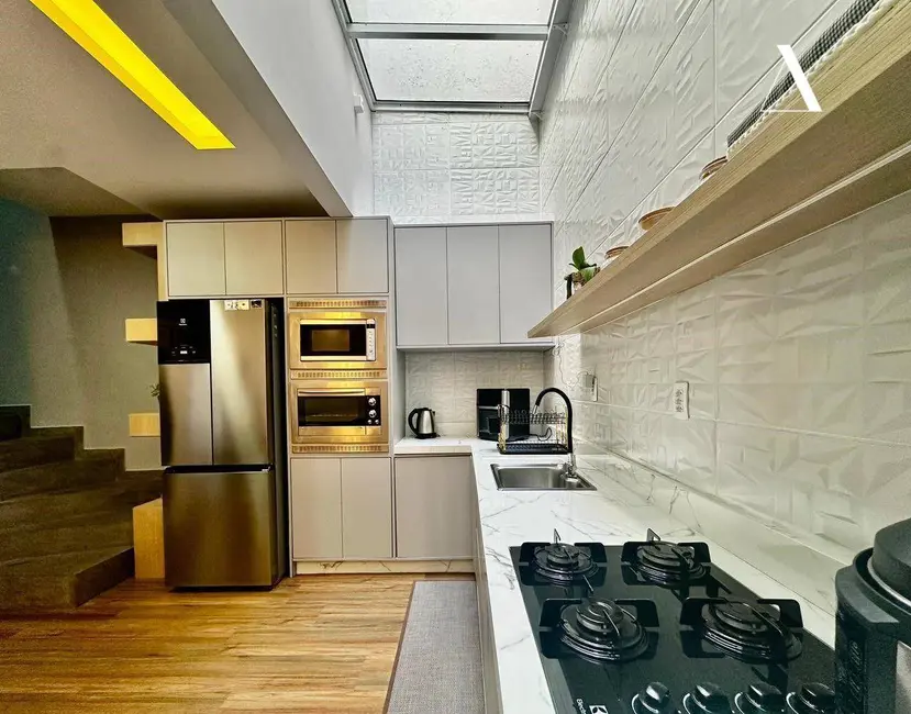 Casa com 3 quartos à venda, 82m2 em Boehmerwald, Joinville - SC - imagem 4 Foto 4 de Casa com 3 quartos à venda, 82m2 em Boehmerwald, Joinville - SC