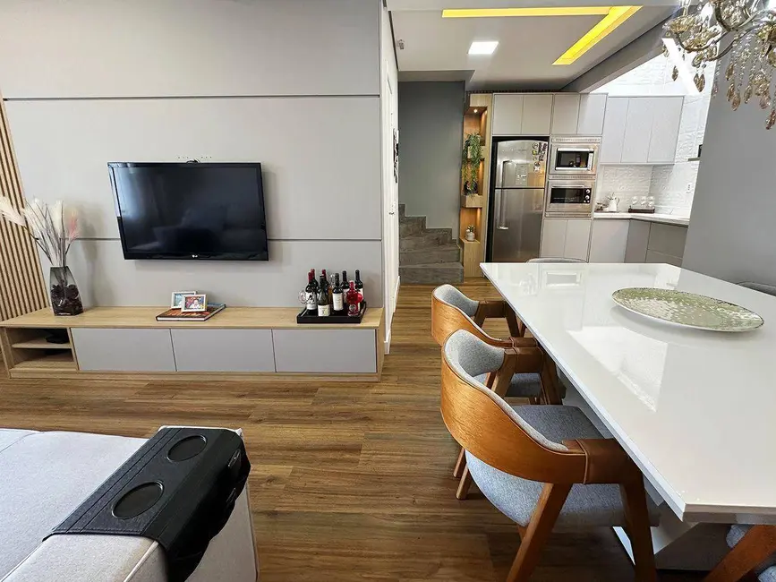 Casa com 3 quartos à venda, 82m2 em Boehmerwald, Joinville - SC - imagem 1 Foto 1 de Casa com 3 quartos à venda, 82m2 em Boehmerwald, Joinville - SC