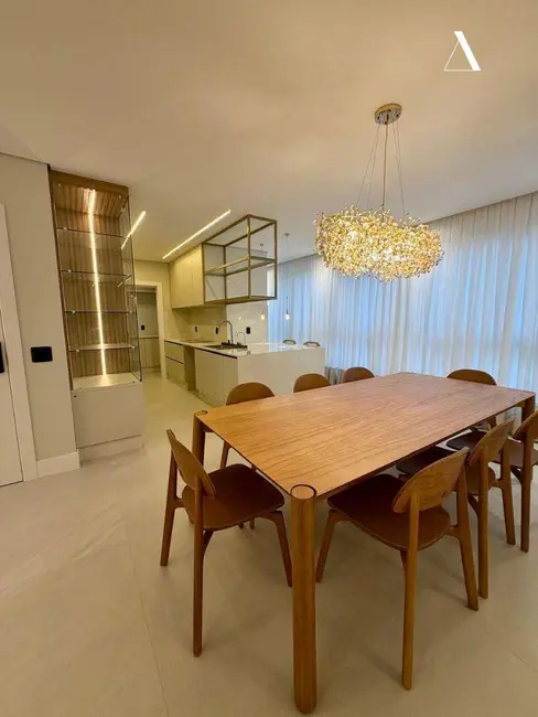 Foto 6 de Apartamento com 3 quartos à venda, 205m2 em América, Joinville - SC
