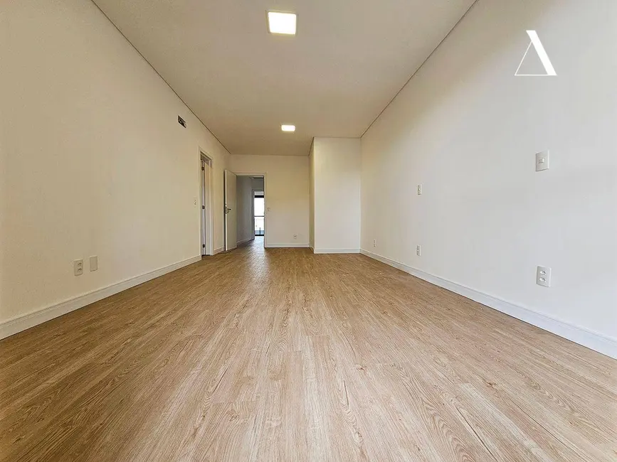 Foto 9 de Casa com 3 quartos à venda, 204m2 em Santo Antônio, Joinville - SC