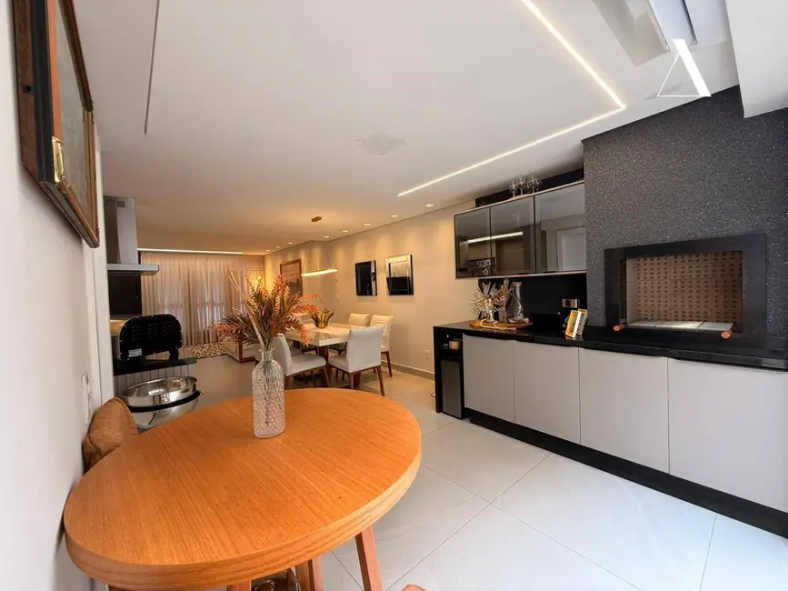 Foto 1 de Casa com 3 quartos à venda, 120m2 em América, Joinville - SC