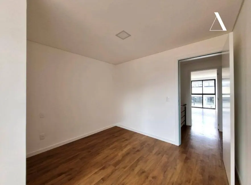 Foto 6 de Casa com 2 quartos à venda, 69m2 em Costa e Silva, Joinville - SC