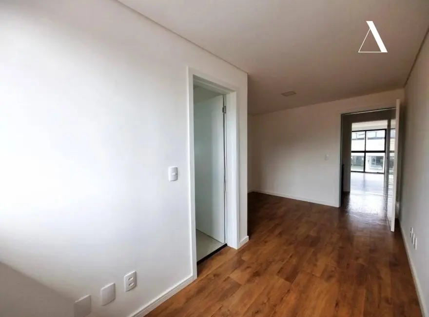 Foto 9 de Casa com 2 quartos à venda, 69m2 em Costa e Silva, Joinville - SC