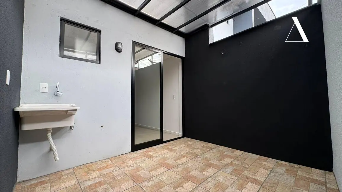 Foto 9 de Casa com 2 quartos à venda, 69m2 em Costa e Silva, Joinville - SC