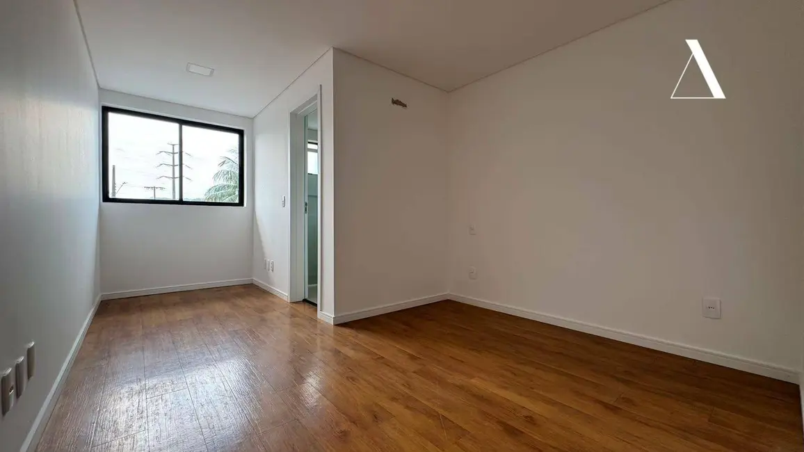 Foto 7 de Casa com 2 quartos à venda, 69m2 em Costa e Silva, Joinville - SC