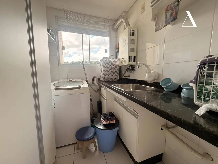 Foto 9 de Apartamento com 3 quartos à venda, 79m2 em Santo Antônio, Joinville - SC