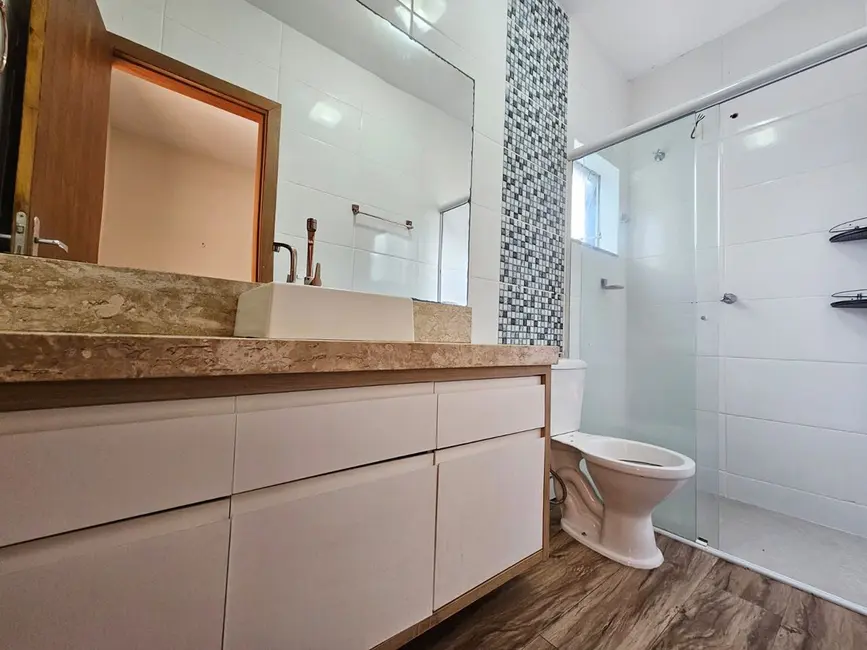 Foto 8 de Casa com 2 quartos à venda, 77m2 em Aventureiro, Joinville - SC