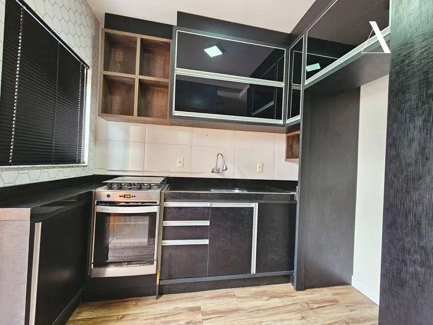 Casa com 2 quartos à venda, 77m2 em Aventureiro, Joinville - SC - imagem 3 Foto 3 de Casa com 2 quartos à venda, 77m2 em Aventureiro, Joinville - SC