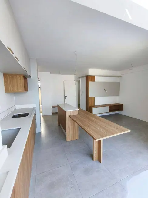 Foto 3 de Apartamento com 2 quartos à venda, 130m2 em Saguaçu, Joinville - SC