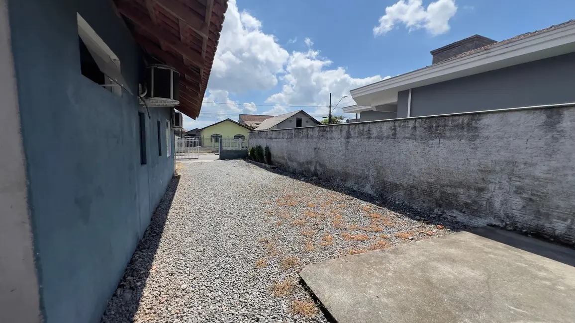 Foto 3 de Casa com 4 quartos à venda, 288m2 em Jardim Iririú, Joinville - SC