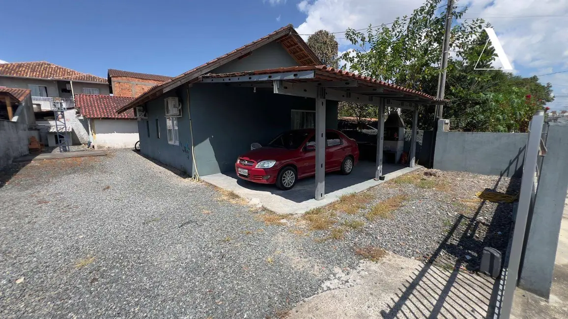 Foto 1 de Casa com 4 quartos à venda, 288m2 em Jardim Iririú, Joinville - SC