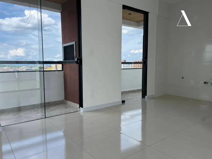 Foto 4 de Cobertura com 2 quartos à venda, 94m2 em Fátima, Joinville - SC