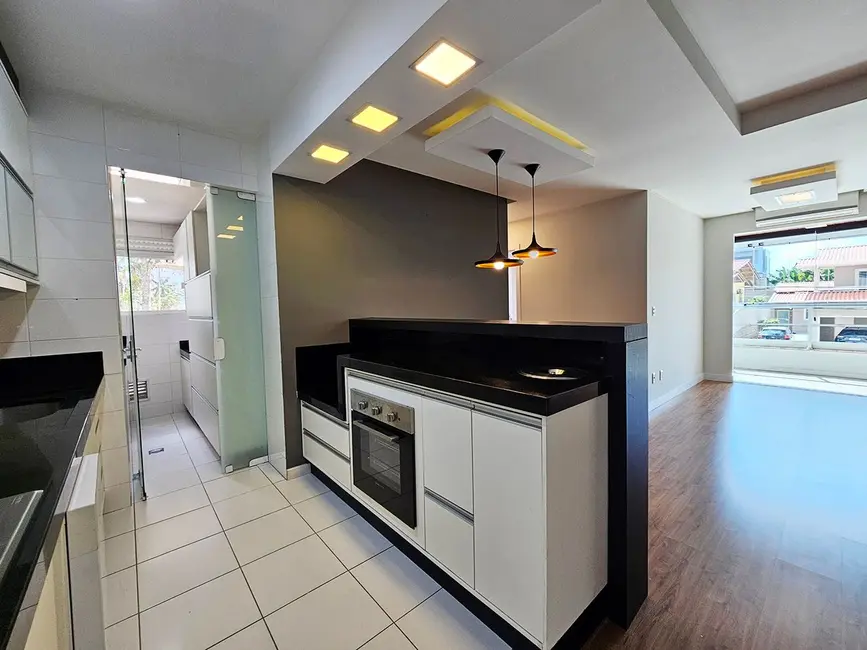 Apartamento com 3 quartos à venda, 99m2 em Santo Antônio, Joinville - SC - imagem 3 Foto 3 de Apartamento com 3 quartos à venda, 99m2 em Santo Antônio, Joinville - SC