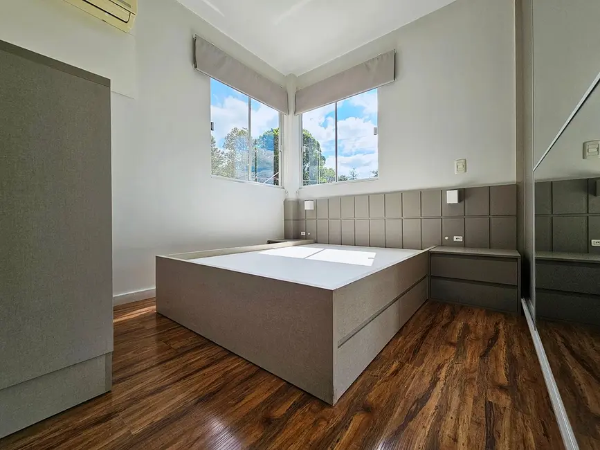 Apartamento com 3 quartos à venda, 99m2 em Santo Antônio, Joinville - SC - imagem 9 Foto 9 de Apartamento com 3 quartos à venda, 99m2 em Santo Antônio, Joinville - SC