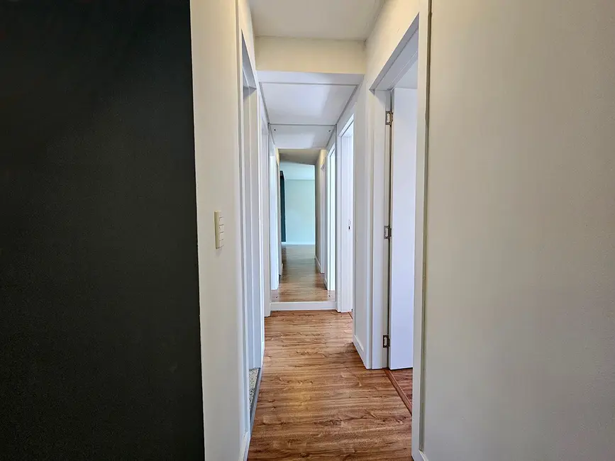 Apartamento com 3 quartos à venda, 99m2 em Santo Antônio, Joinville - SC - imagem 8 Foto 8 de Apartamento com 3 quartos à venda, 99m2 em Santo Antônio, Joinville - SC