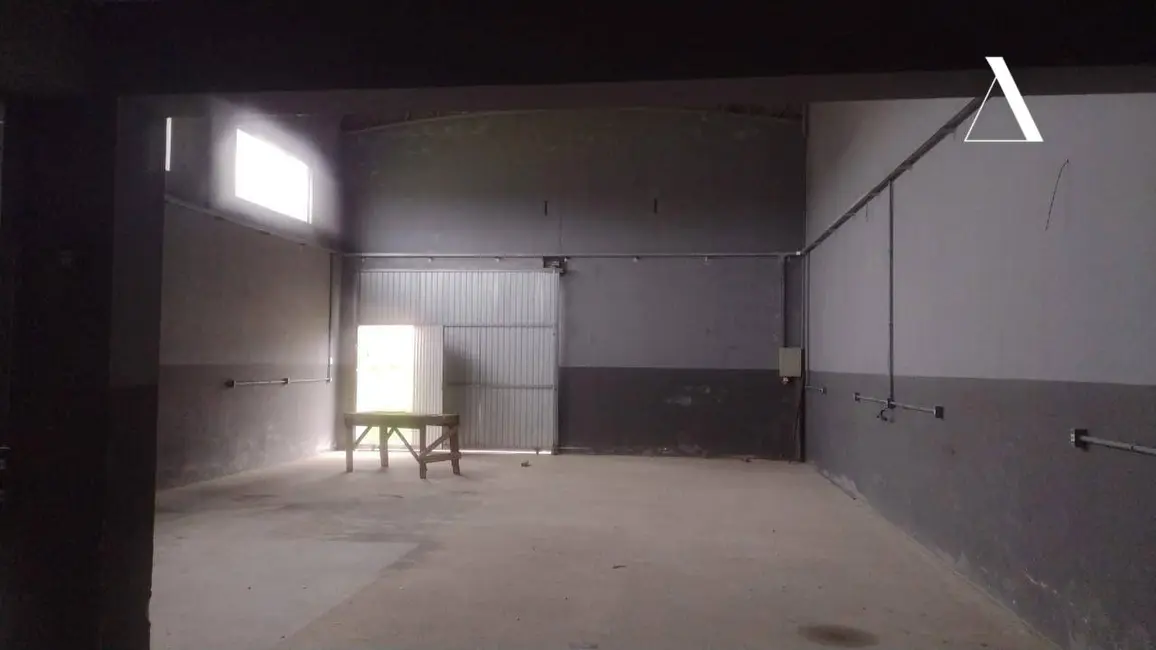 Foto 3 de Armazém / Galpão à venda, 240m2 em Araquari - SC