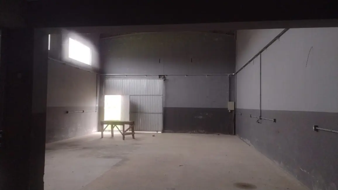 Foto 3 de Armazém / Galpão à venda, 240m2 em Araquari - SC