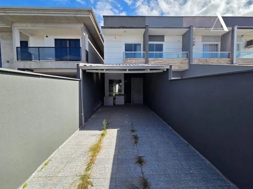 Foto 2 de Casa com 2 quartos à venda, 99m2 em Jarivatuba, Joinville - SC