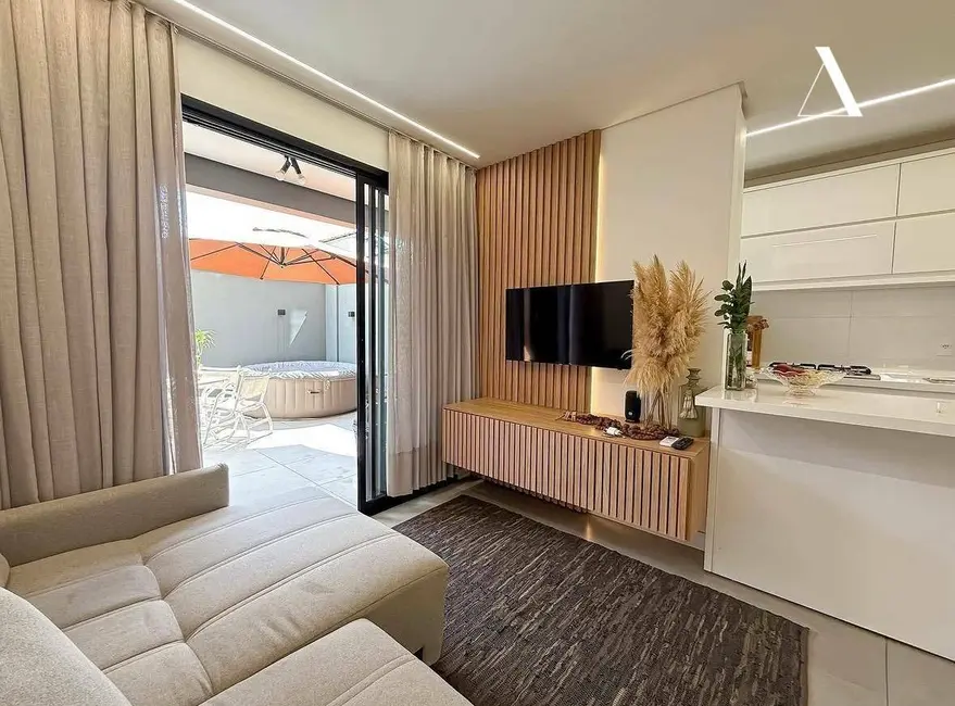 Foto 3 de Apartamento com 2 quartos à venda, 81m2 em Costa e Silva, Joinville - SC